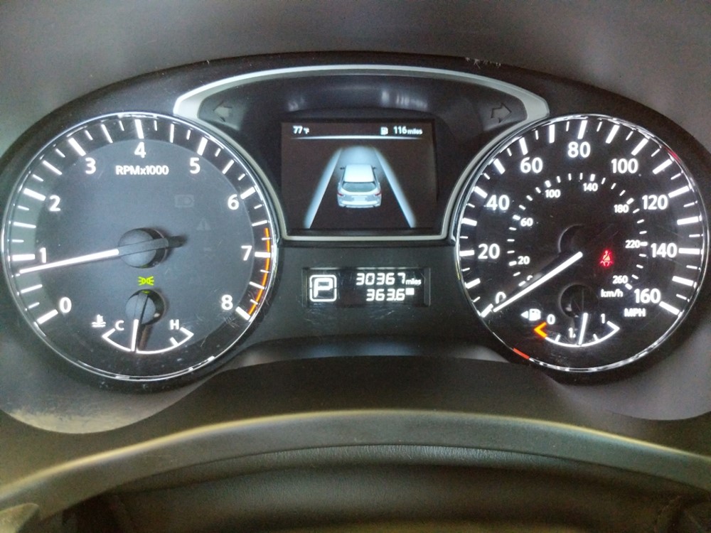 2015 Nissan Pathfinder - Odometer Close Up
