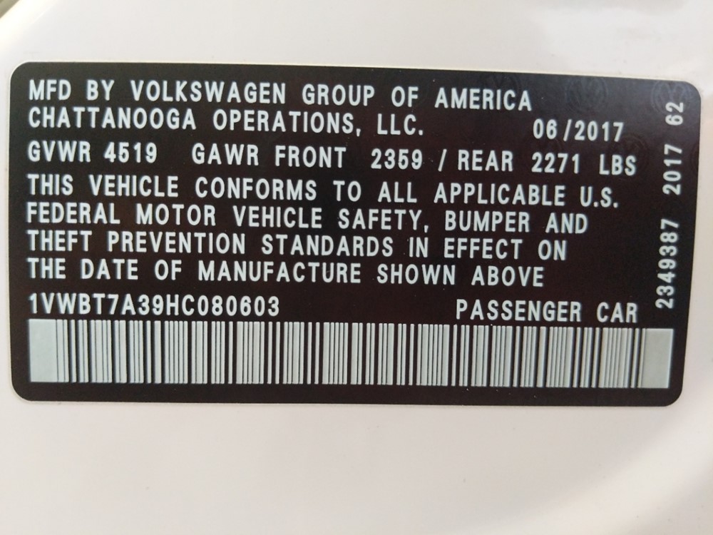 2017 Volkswagen Passat - VIN Plate
