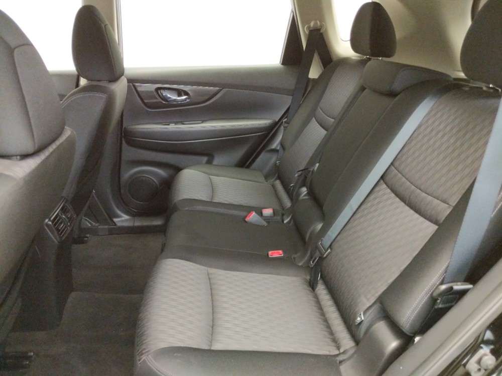 2018 Nissan Rogue - Driver Rear Seat
