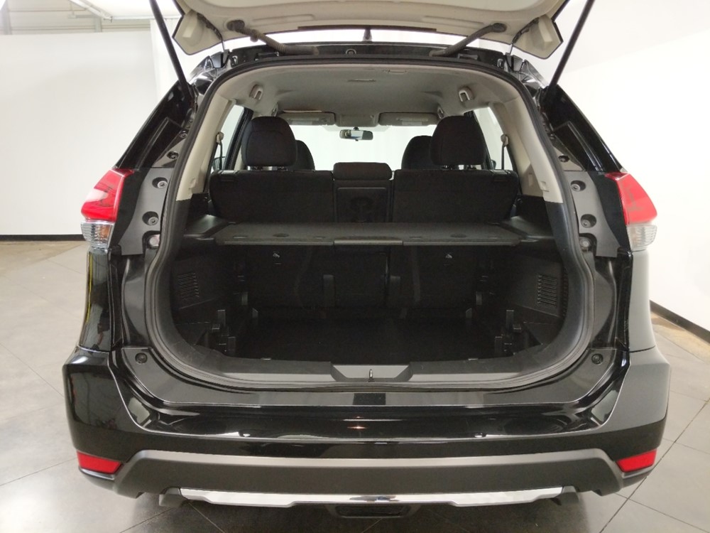 2018 Nissan Rogue - Trunk