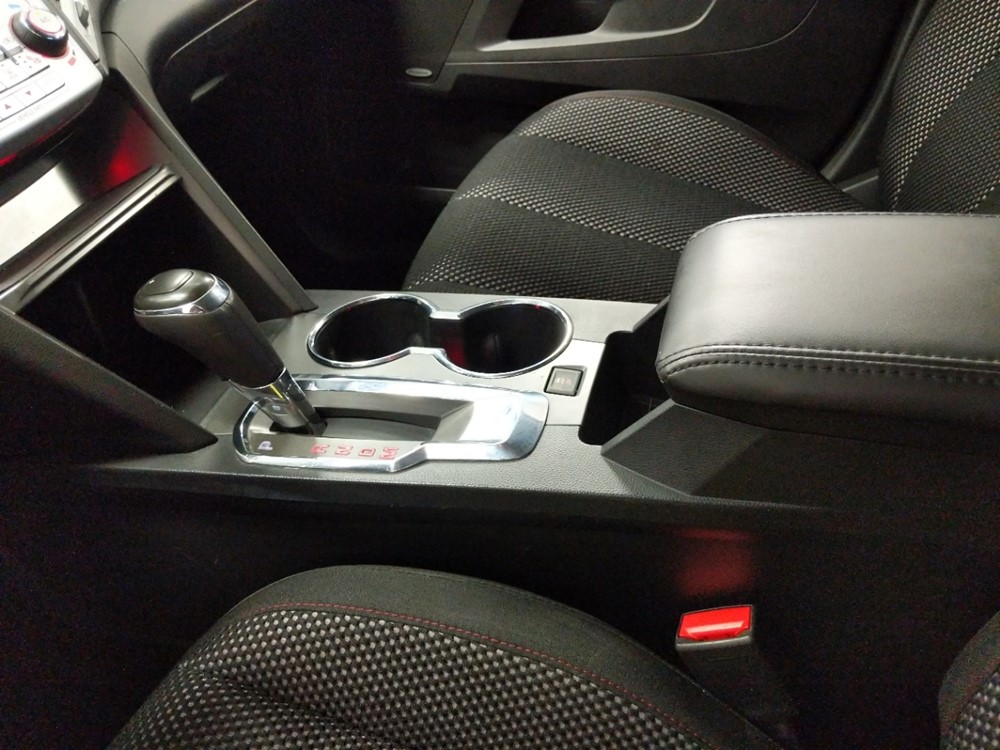 2016 GMC Terrain - Center Console/Cup Holders