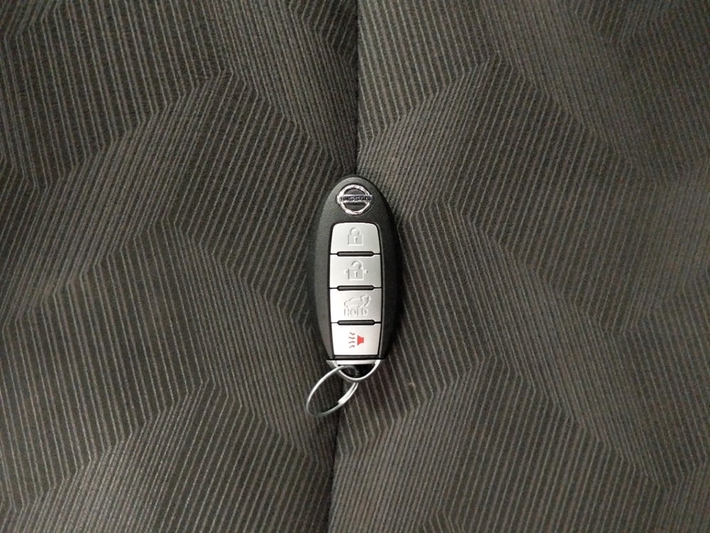 2016 Nissan Rogue - Keys