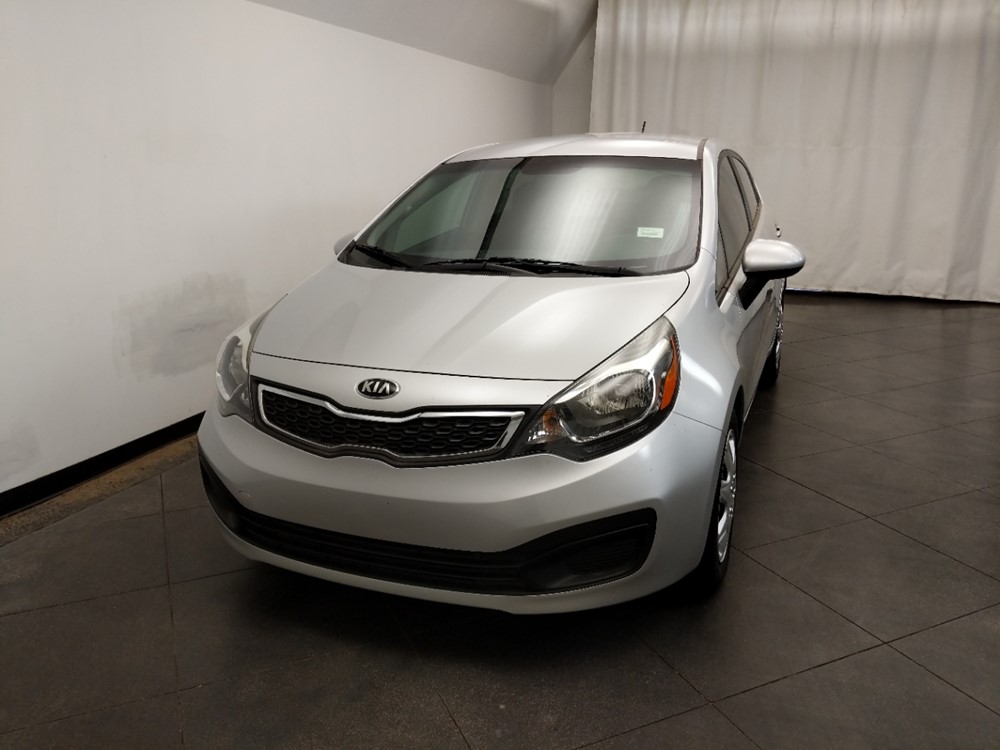 2014 Kia Rio - Driver Front Hood