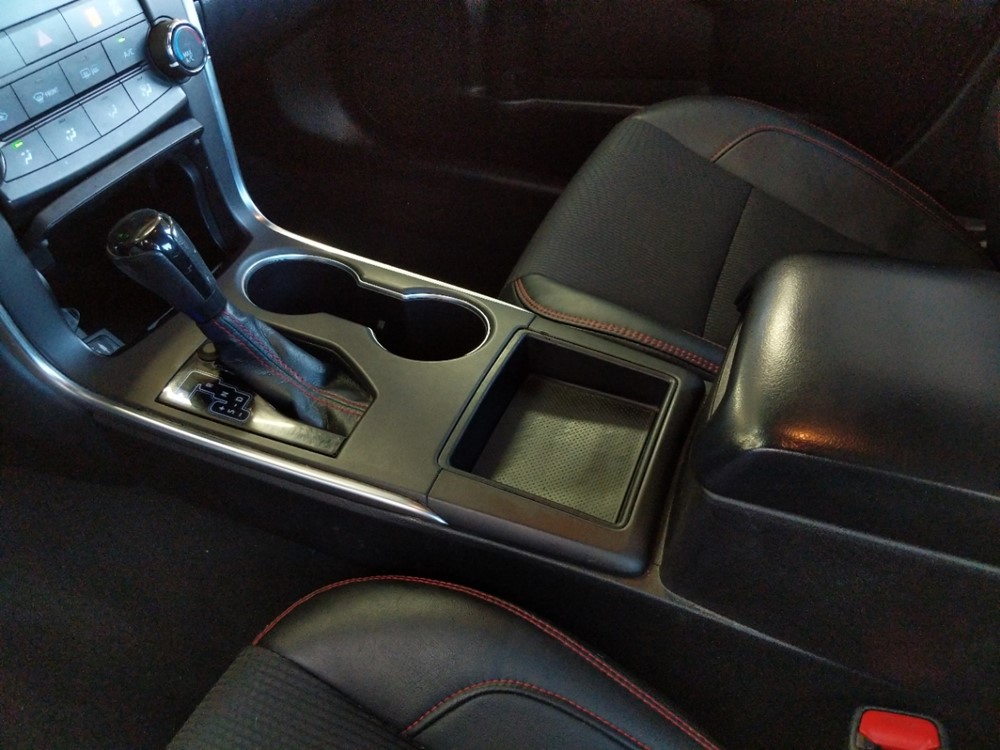 2016 Toyota Camry - Center Console/Cup Holders