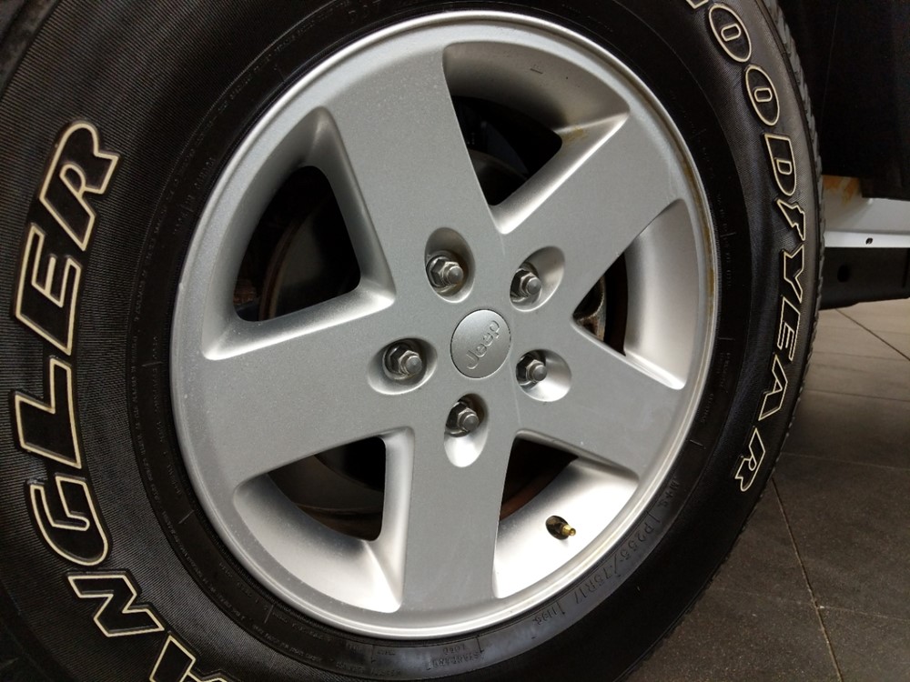 2016 Jeep Wrangler - Wheel