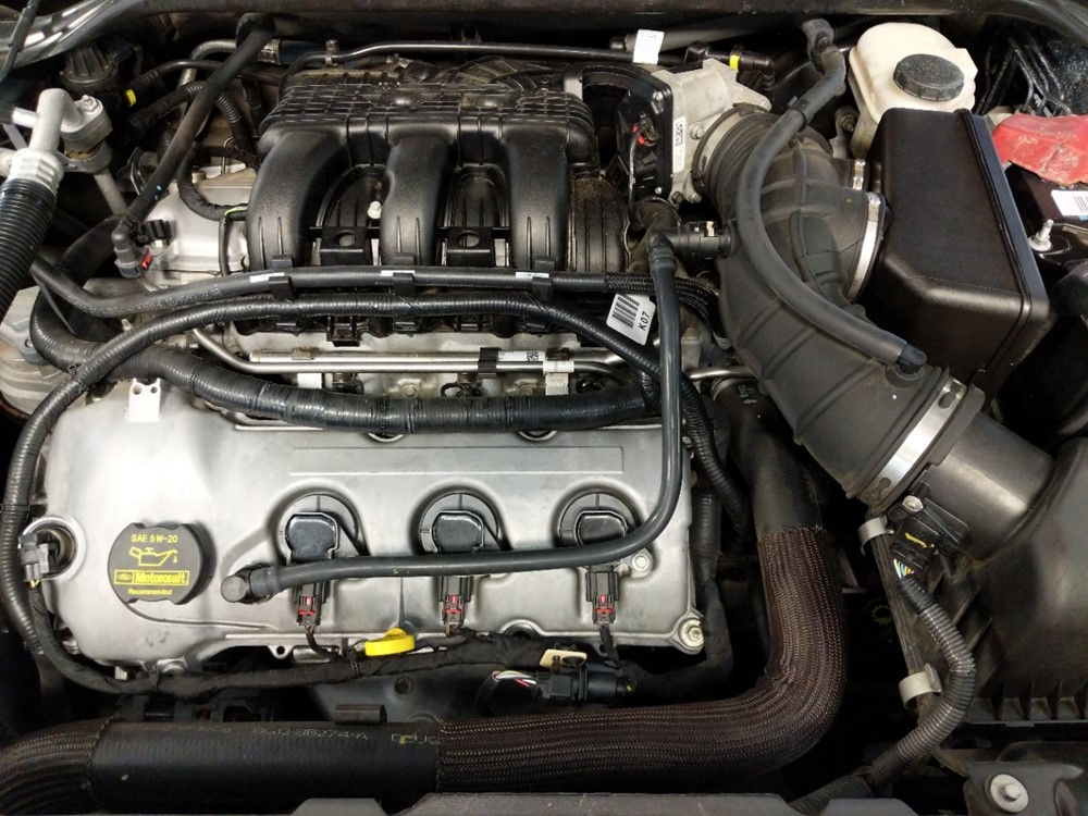 2011 Ford Taurus - Engine
