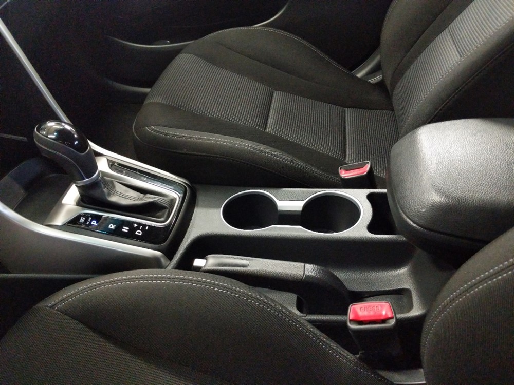 2017 Hyundai Elantra - Center Console/Cup Holders