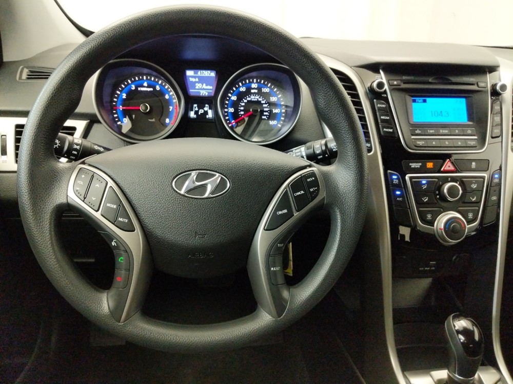 2017 Hyundai Elantra - Driver Dash