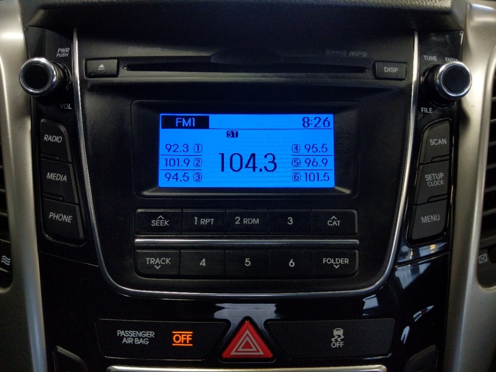 2017 Hyundai Elantra - Stereo Package