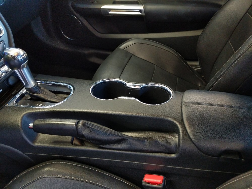 2017 Ford Mustang - Center Console/Cup Holders
