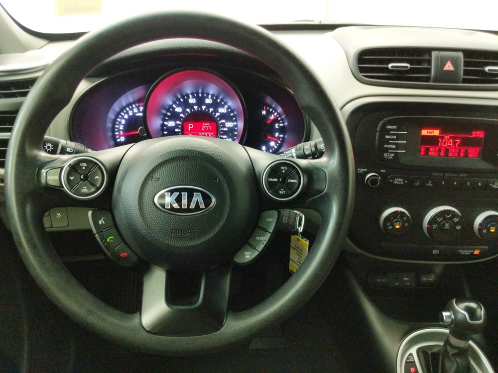 2016 Kia Soul - Driver Dash