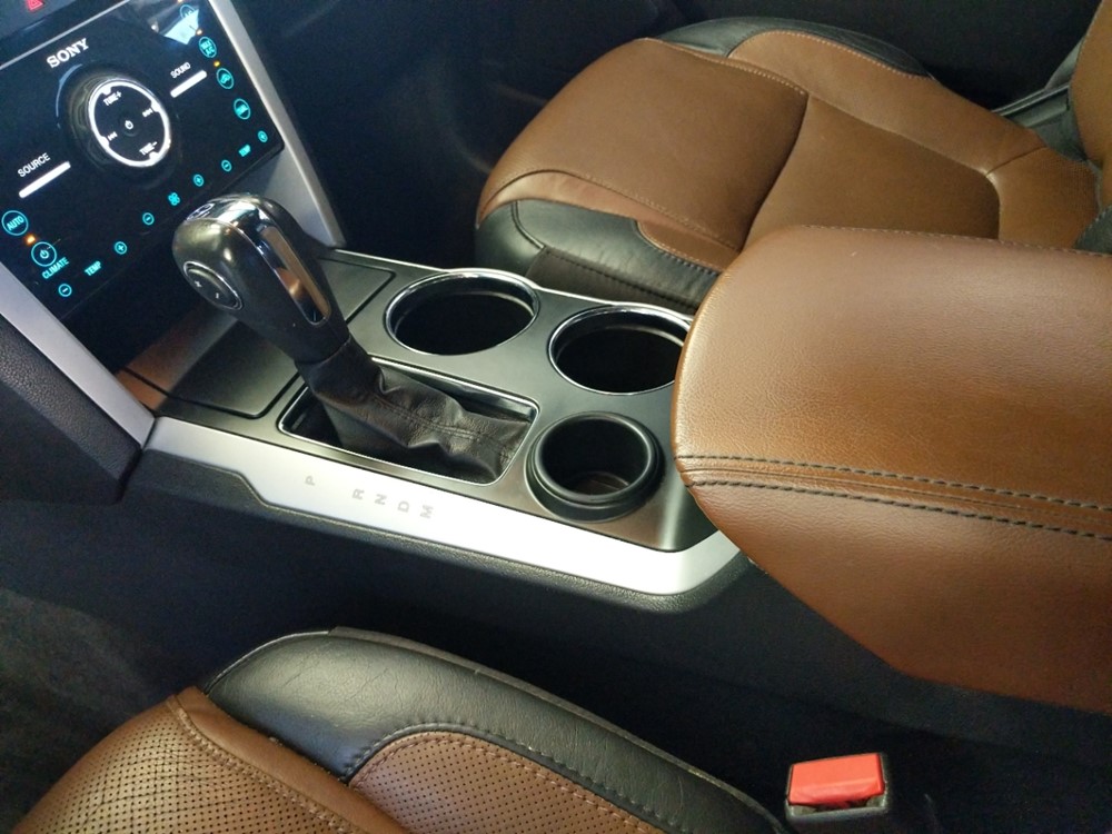 2012 Ford Explorer - Center Console/Cup Holders