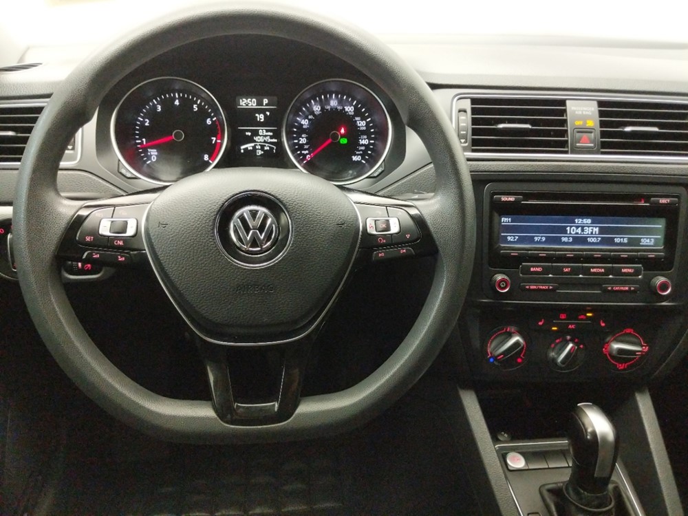 2015 Volkswagen Jetta - Driver Dash