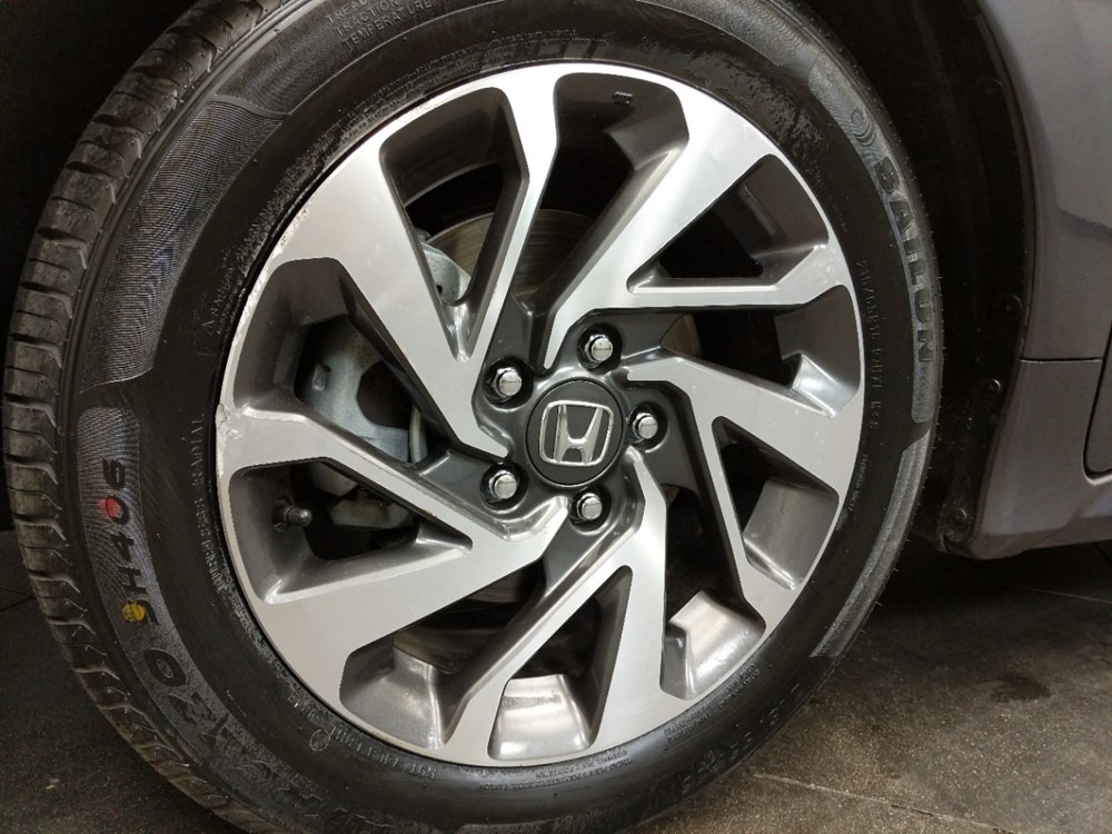 2017 Honda Civic - Wheel