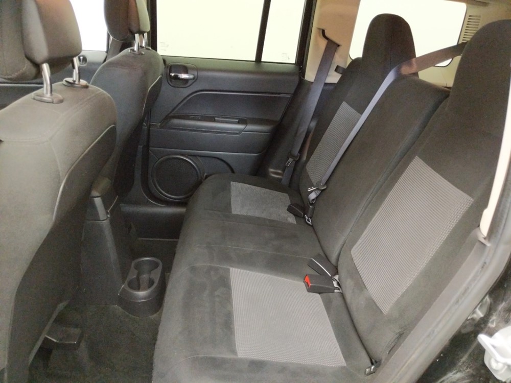 2017 Jeep Patriot - Driver Rear Seat