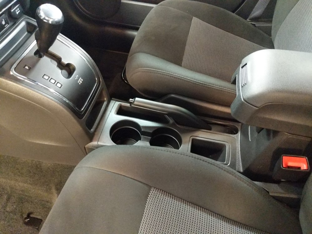 2017 Jeep Patriot - Center Console/Cup Holders