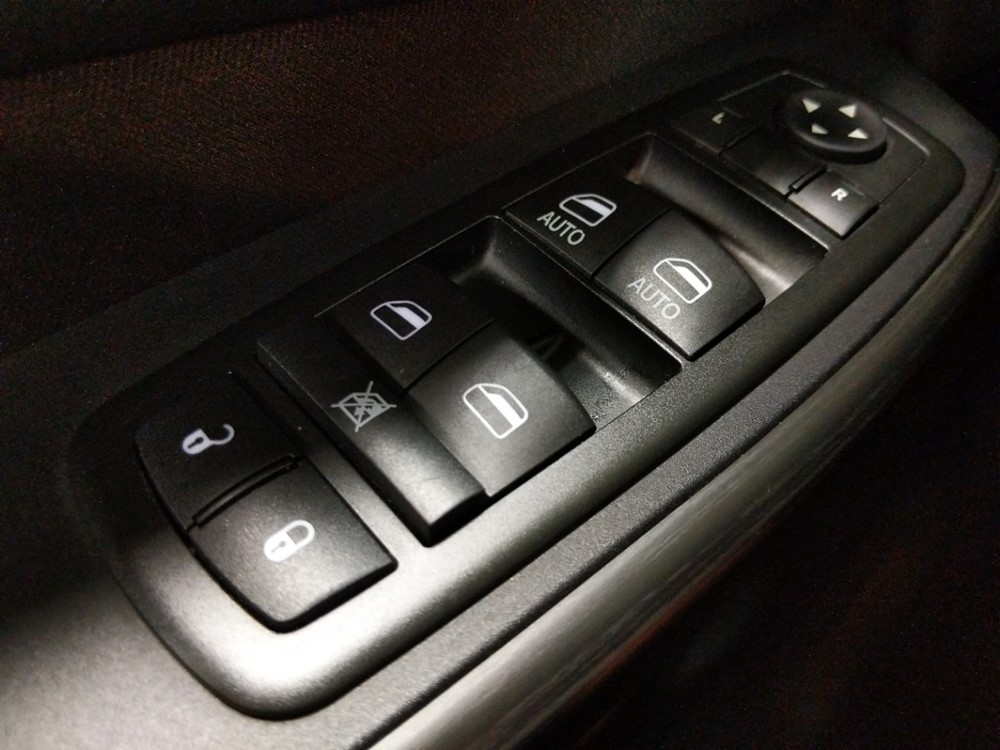 2015 Jeep Cherokee - Driver Power Windows/Lock Control