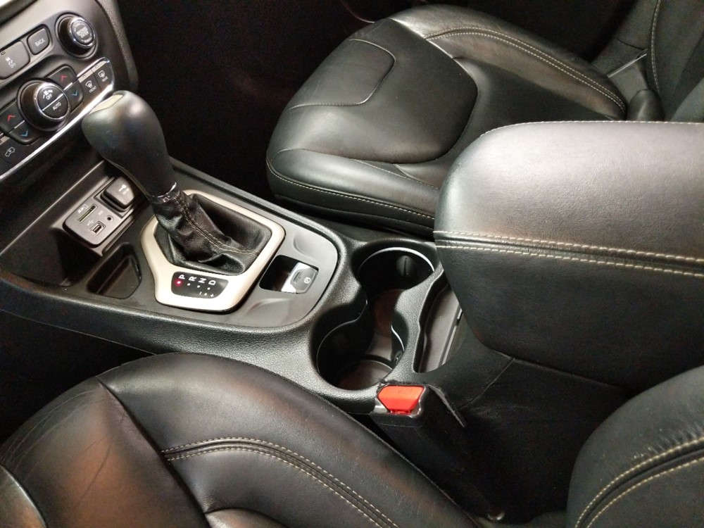 2015 Jeep Cherokee - Center Console/Cup Holders