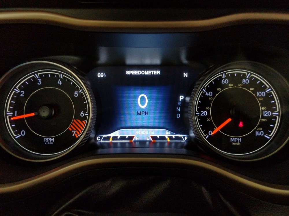 2015 Jeep Cherokee - Odometer Close Up