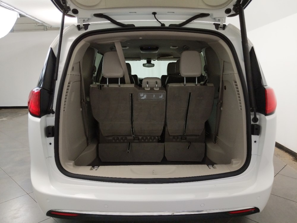 2017 Chrysler Pacifica - Trunk