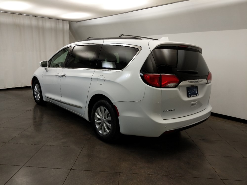 2017 Chrysler Pacifica - Driver Rear Bumper