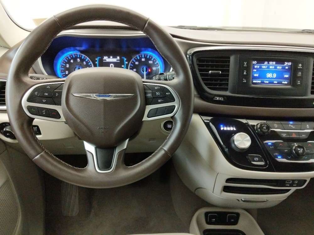 2017 Chrysler Pacifica - Driver Dash
