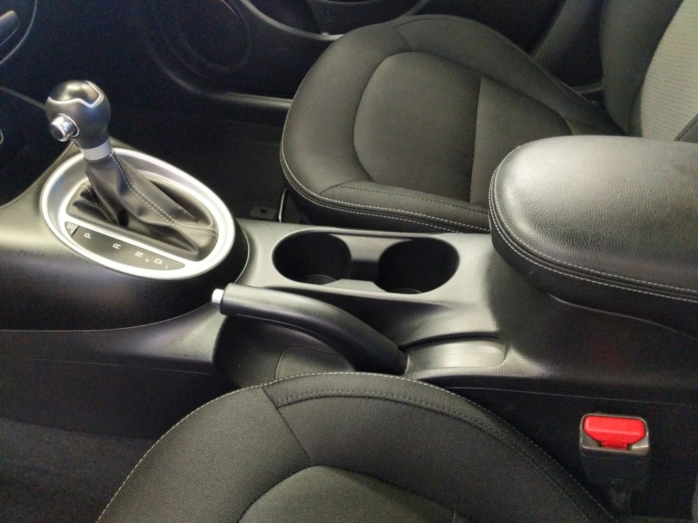 2017 Kia Soul - Center Console/Cup Holders