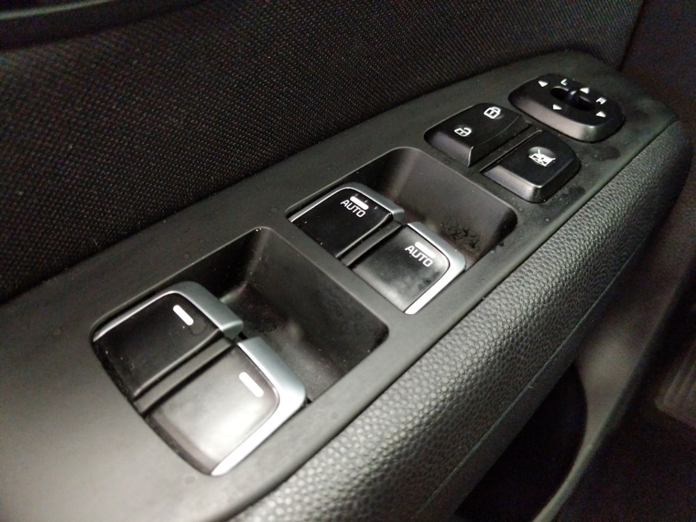 2017 Kia Soul - Driver Power Windows/Lock Control