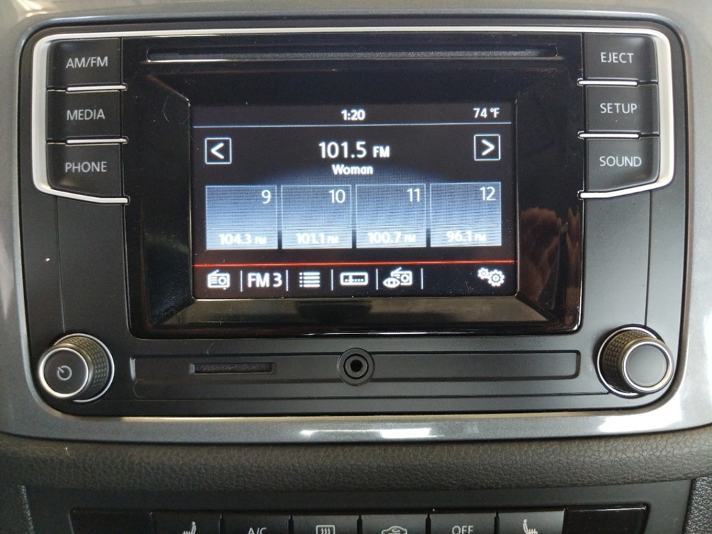 2016 Volkswagen Tiguan - Stereo Package
