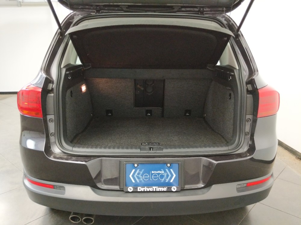 2016 Volkswagen Tiguan - Trunk