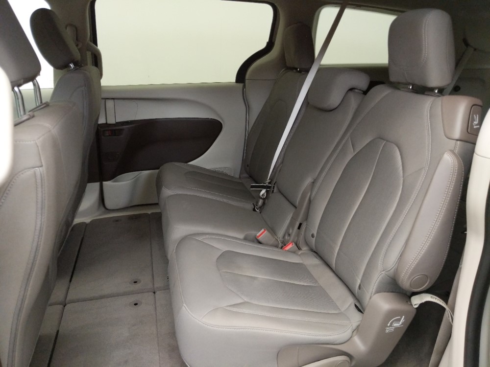 2017 Chrysler Pacifica - Driver Rear Seat