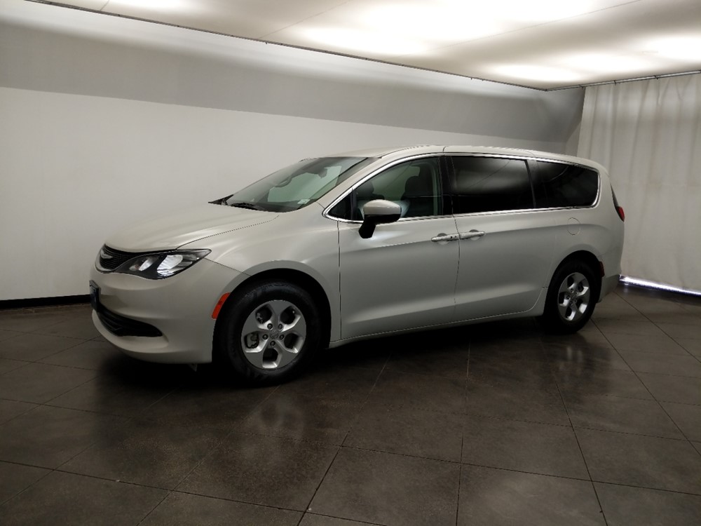 2017 Chrysler Pacifica - Driver Front Side