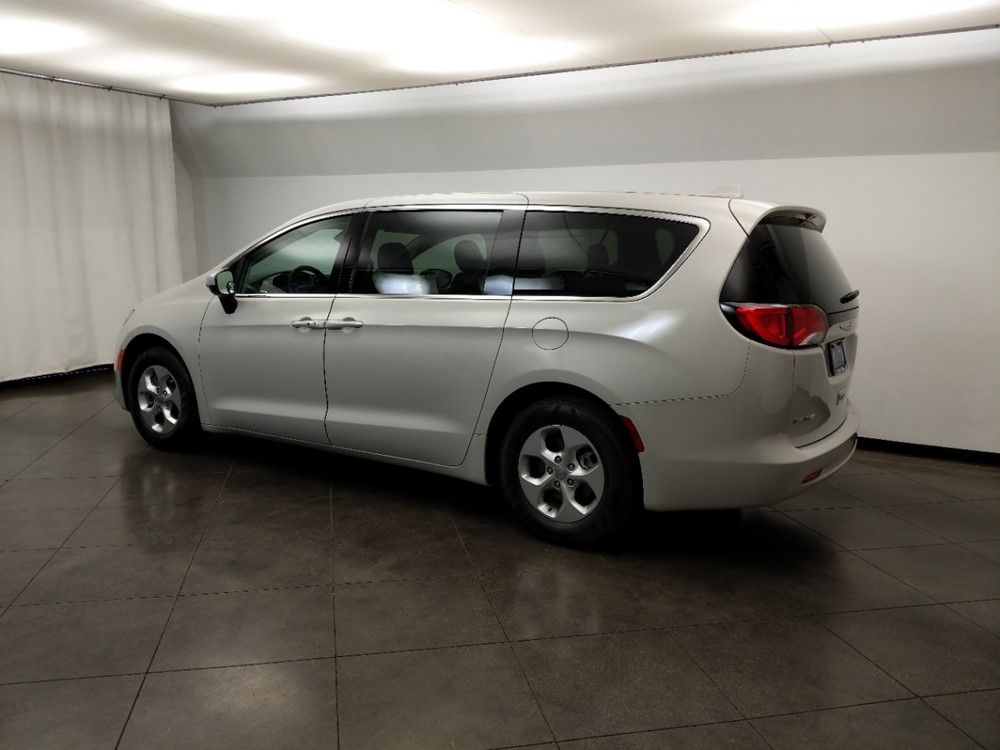 2017 Chrysler Pacifica - Driver Rear Side