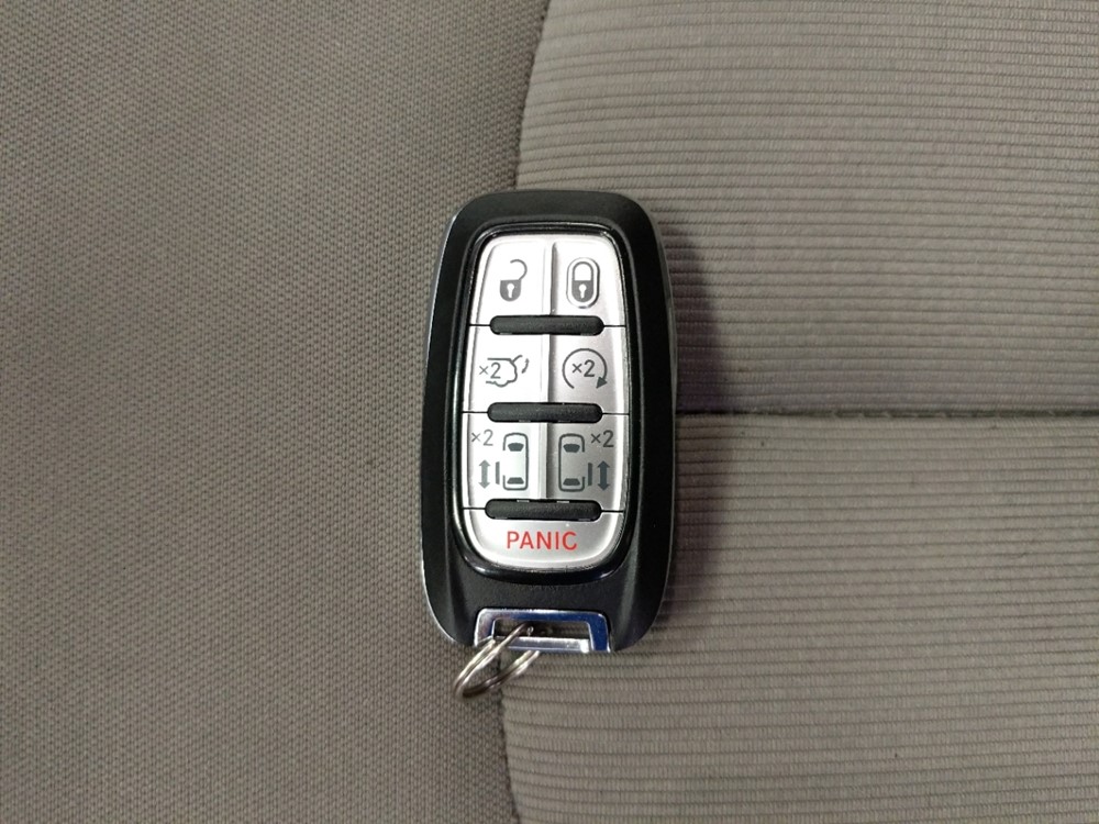 2017 Chrysler Pacifica - Keys