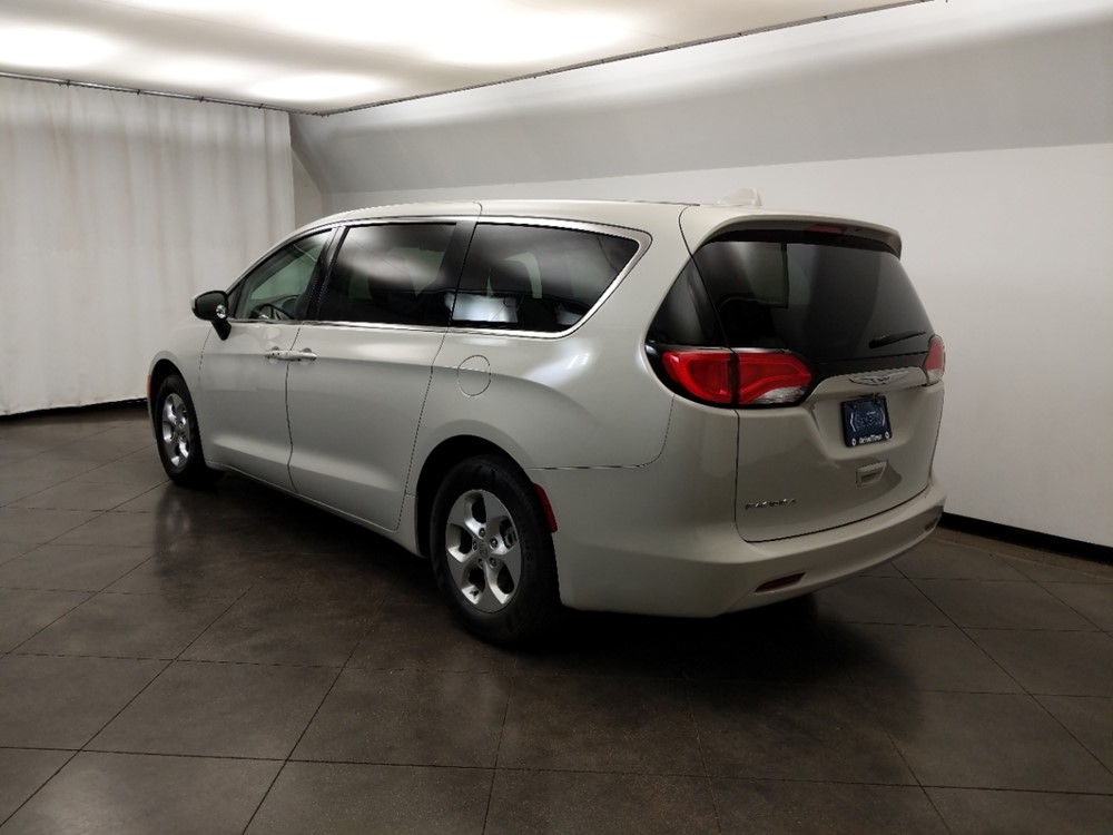 2017 Chrysler Pacifica - Driver Rear Bumper