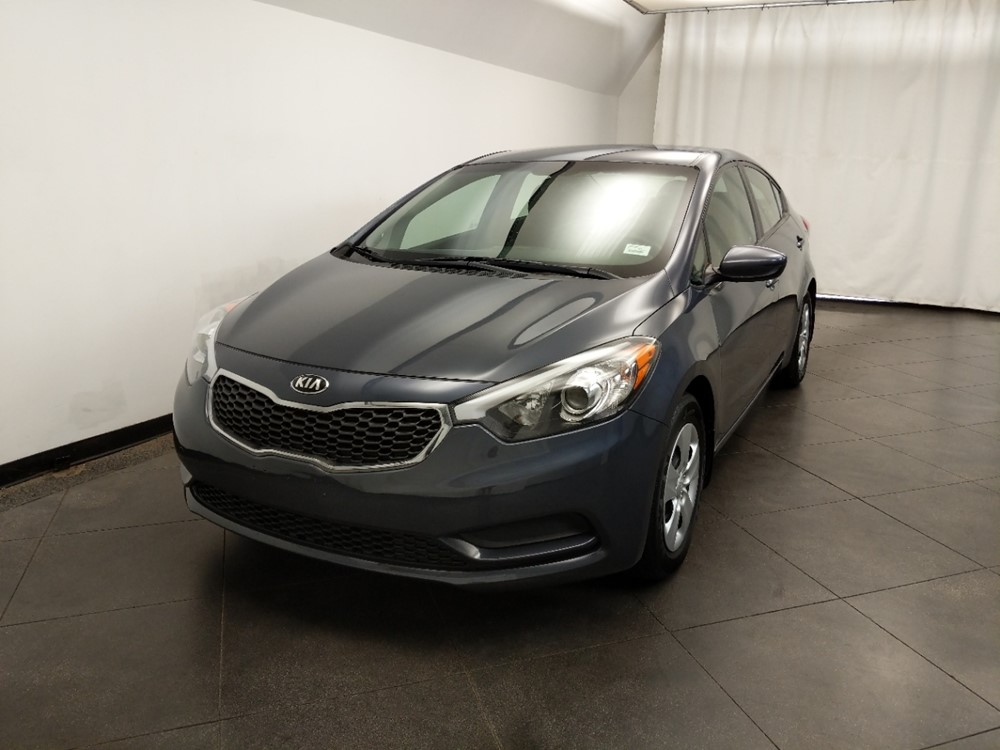 2016 Kia Forte - Driver Front Hood