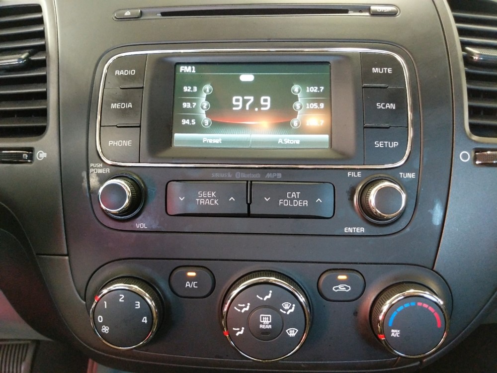 2016 Kia Forte - Stereo Package