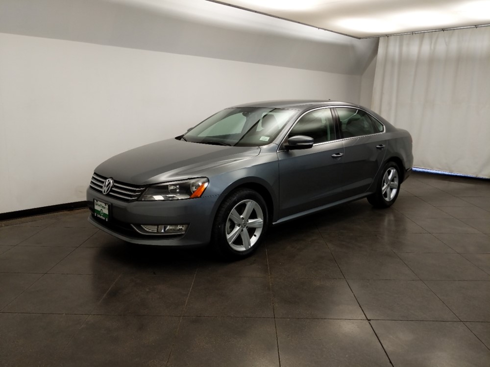 2015 Volkswagen Passat - Driver Front Bumper