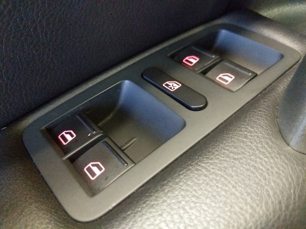 2015 Volkswagen Passat - Driver Power Windows/Lock Control