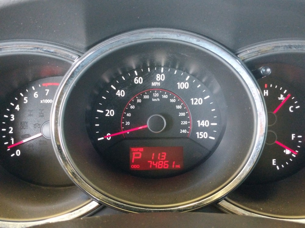 2011 Kia Sorento - Odometer Close Up