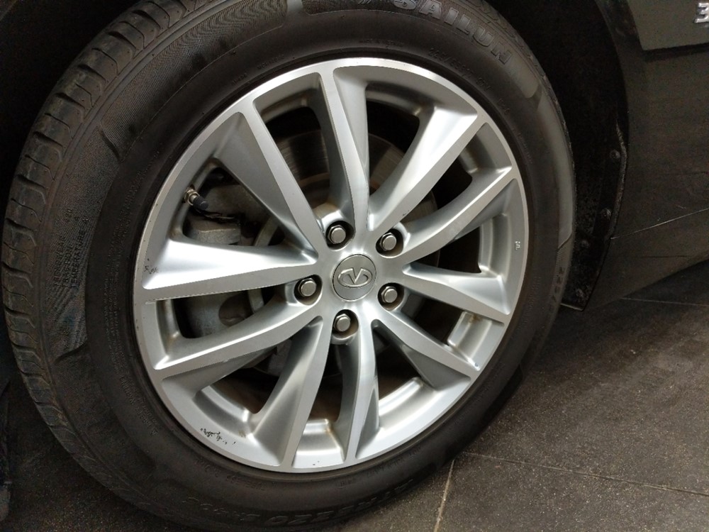 2015 INFINITI Q50 - Wheel