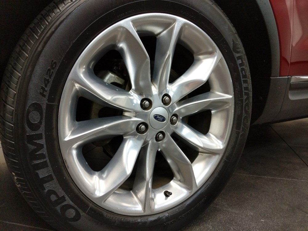 2013 Ford Explorer - Wheel