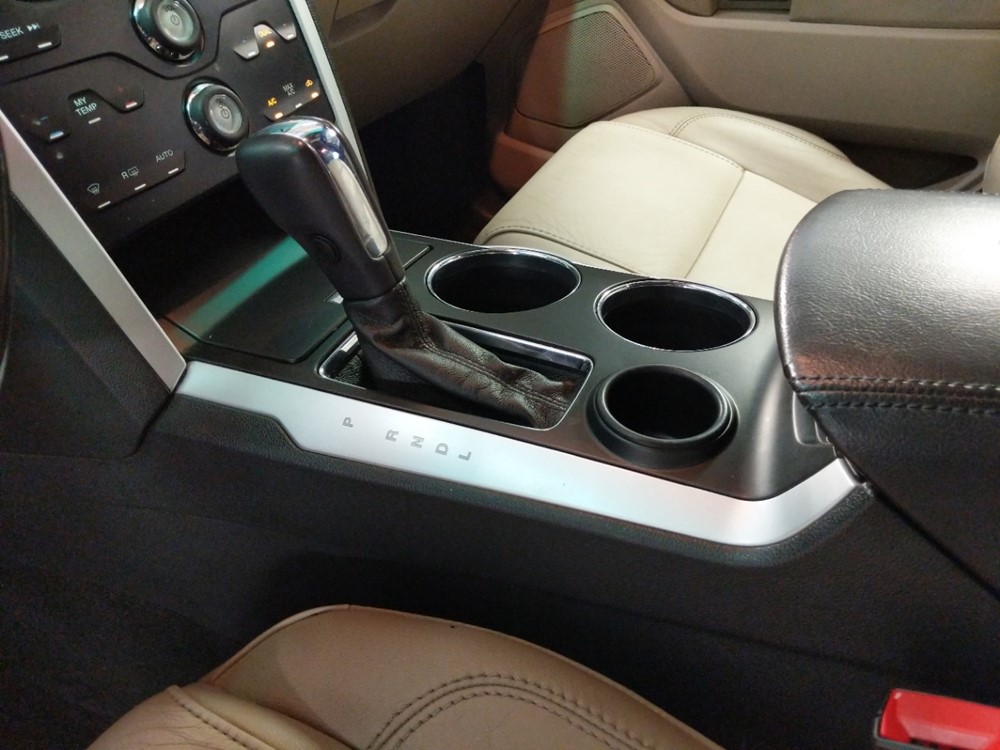 2013 Ford Explorer - Center Console/Cup Holders