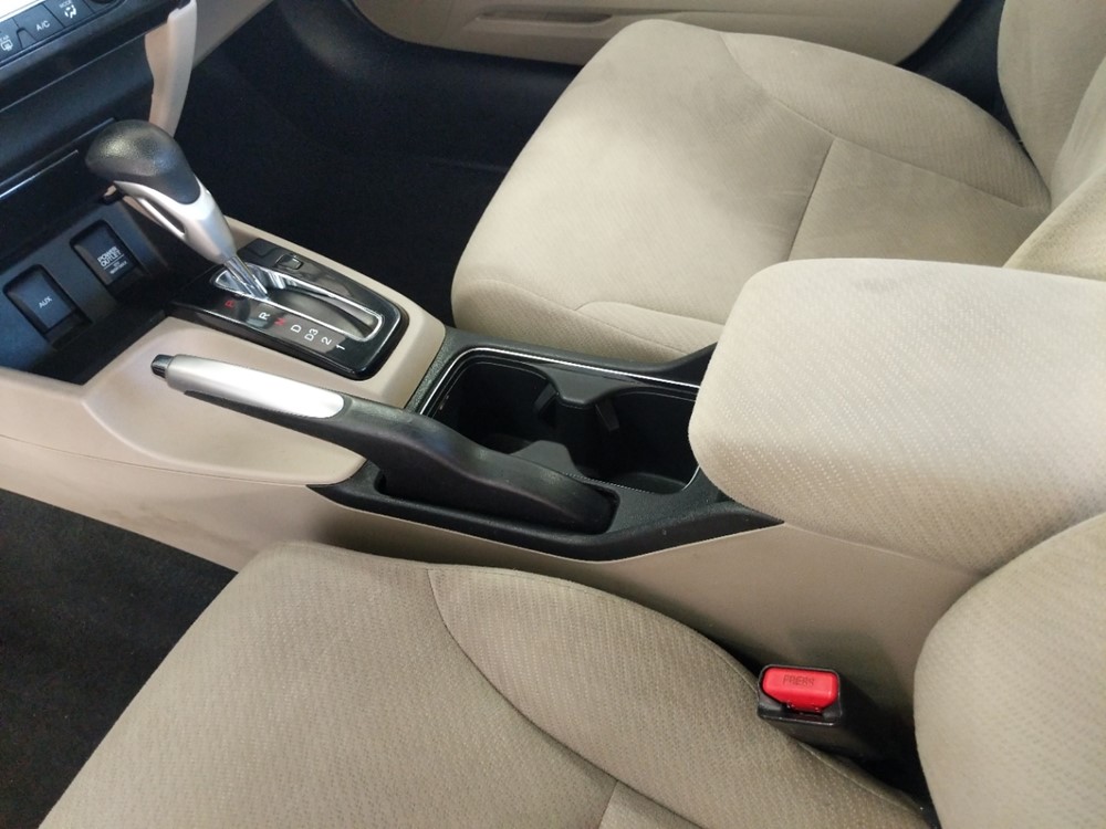 2013 Honda Civic - Center Console/Cup Holders