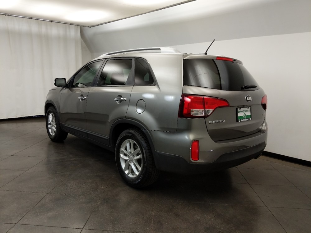 2015 Kia Sorento - Driver Rear Bumper