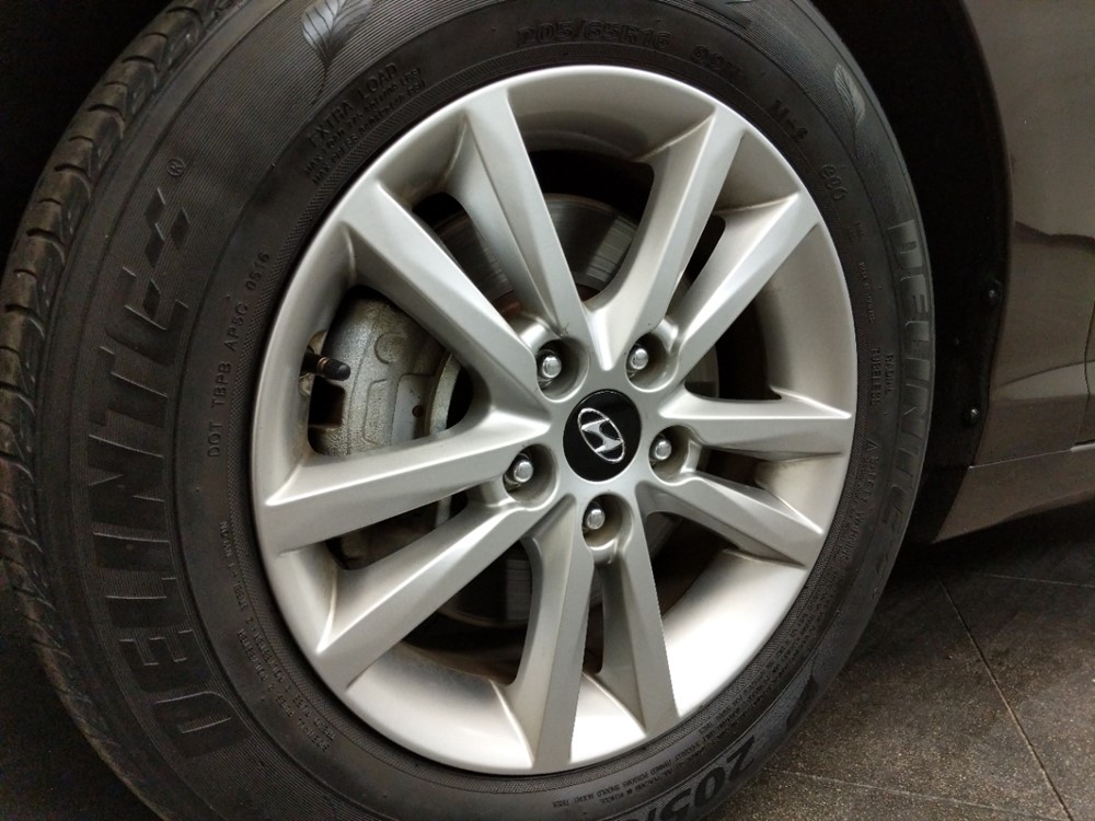 2015 Hyundai Sonata - Wheel