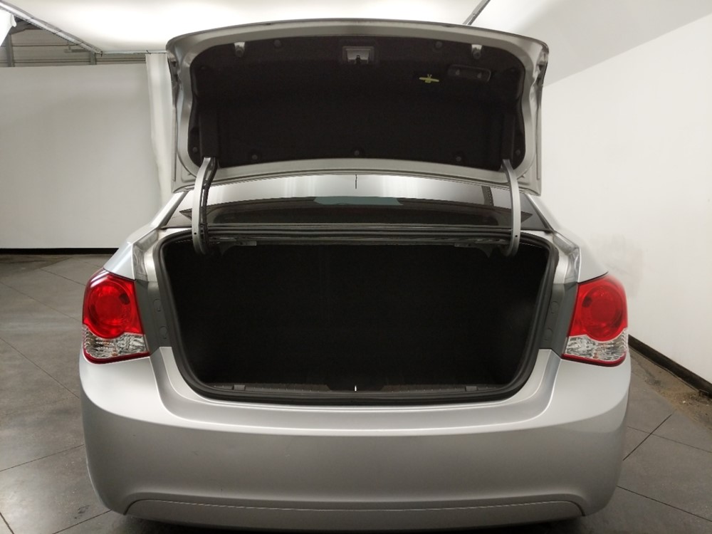 2016 Chevrolet Cruze - Trunk