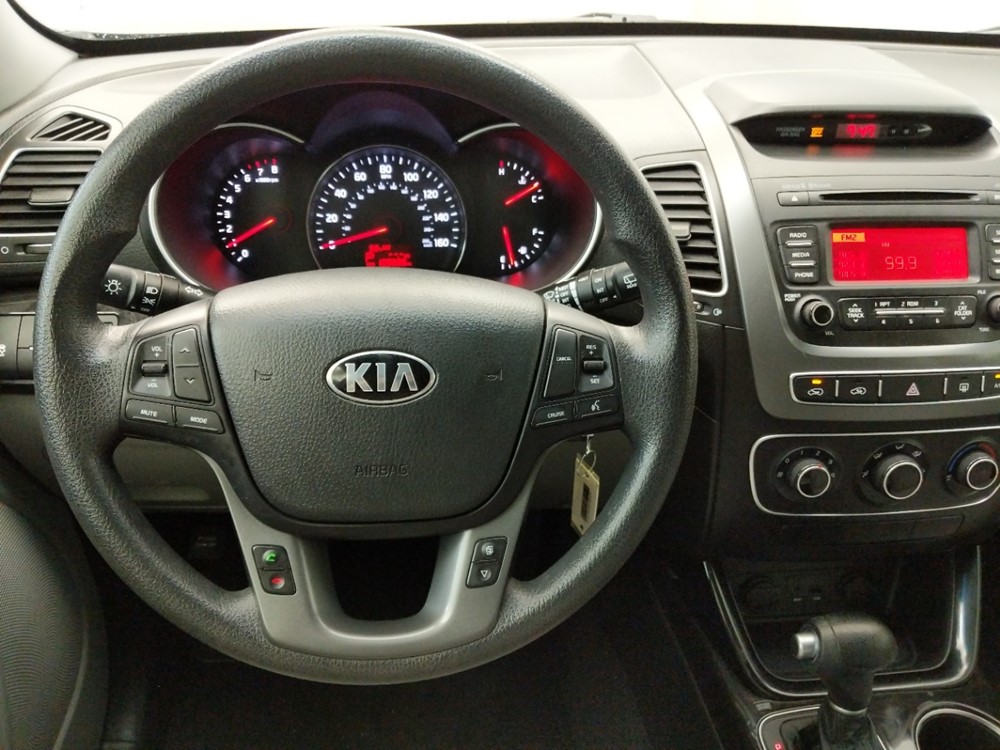 2014 Kia Sorento - Driver Dash