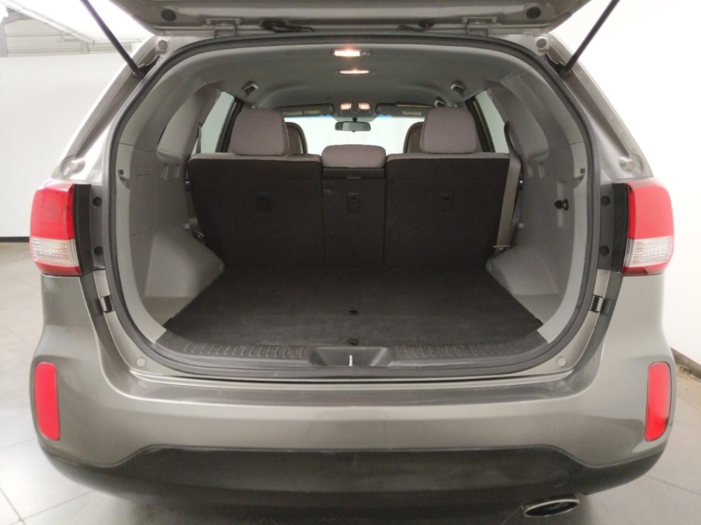 2014 Kia Sorento - Trunk