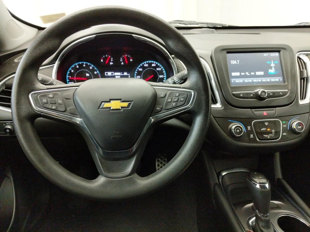 2017 Chevrolet Malibu - Driver Dash
